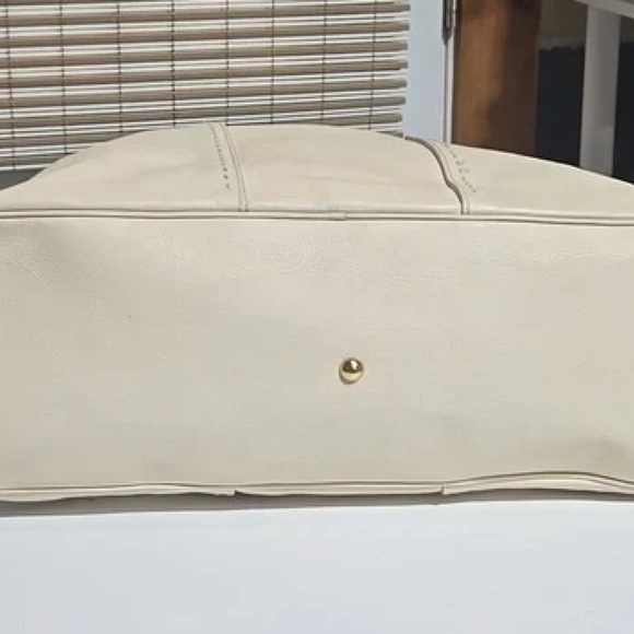 Authentic YSL Yves Saint Laurent Ivory Muse Bag - Picture 14 of 16